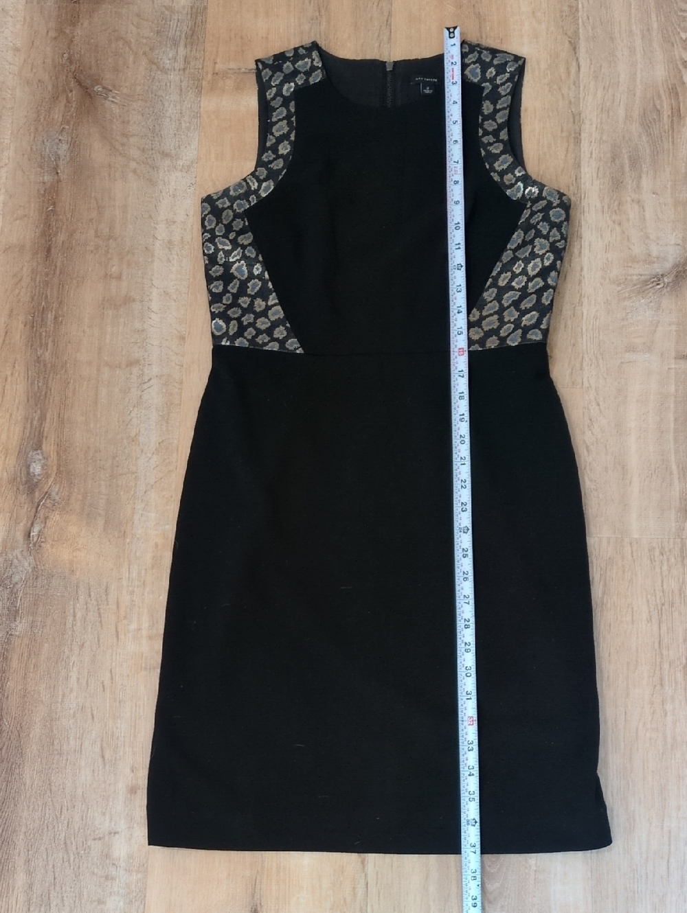 Like New Ann Taylor Dress - Picture 9 of 10